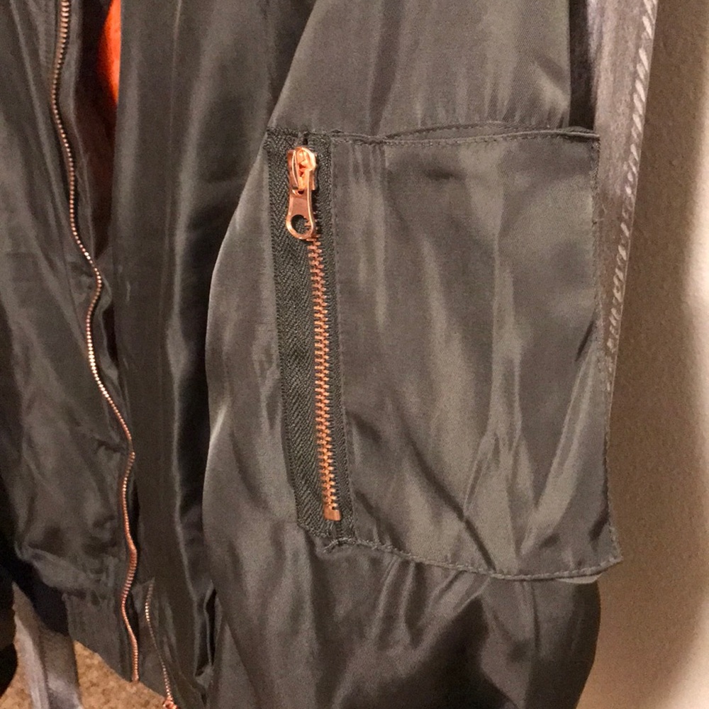 Jacket - Picture 3 of 4